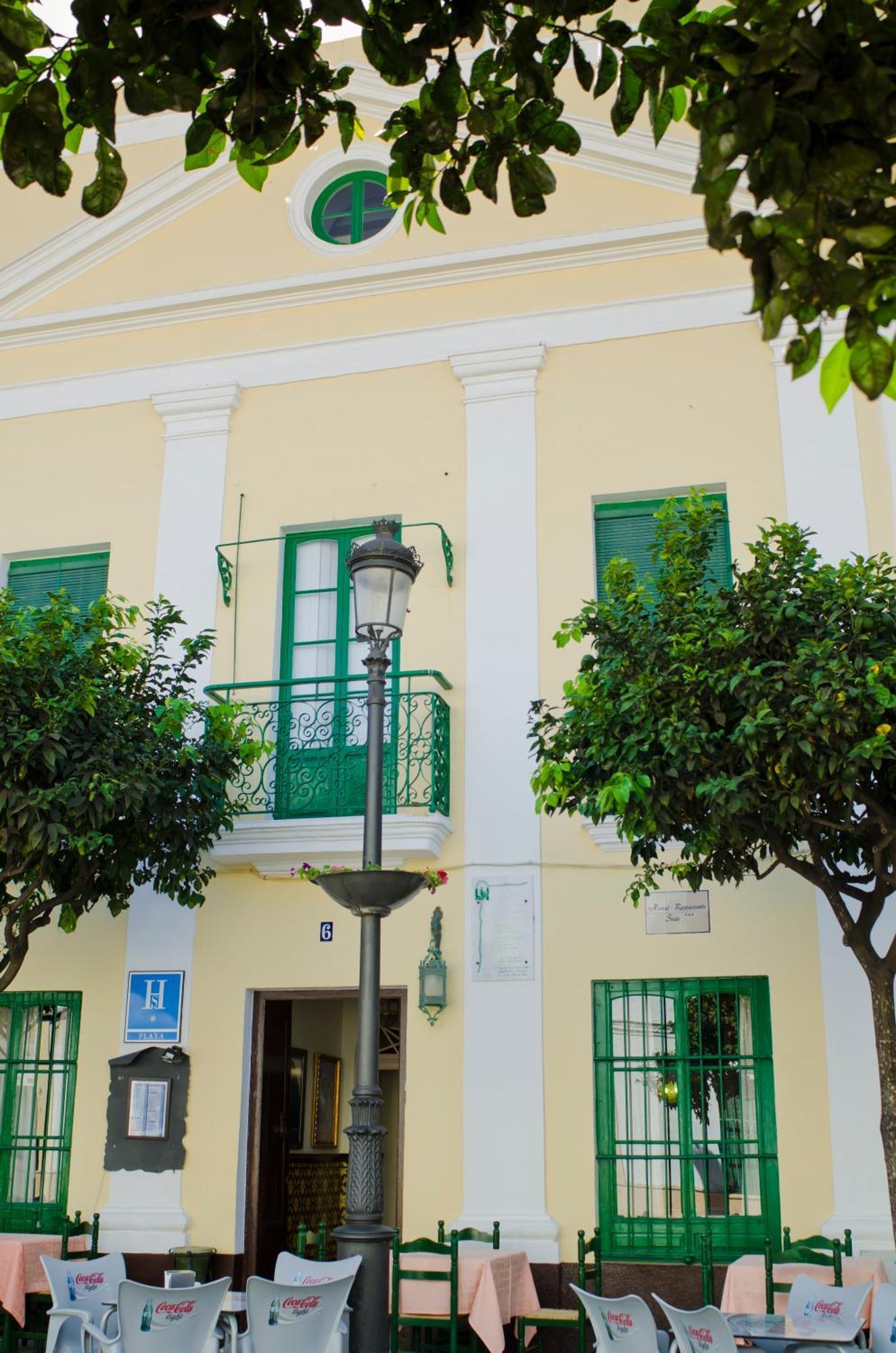 Hostal Sixto Рота Экстерьер фото